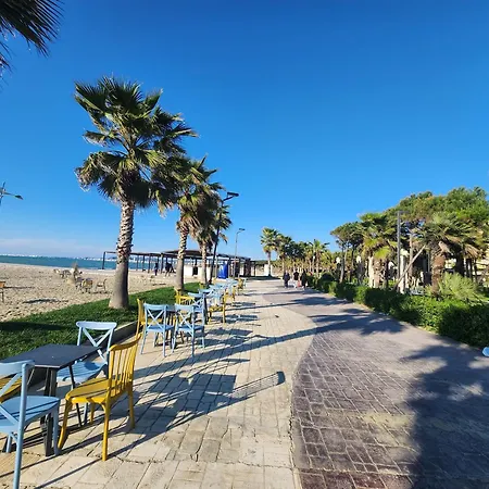 Seaside Bliss In Qerret Beach Golem  Buitenkant foto