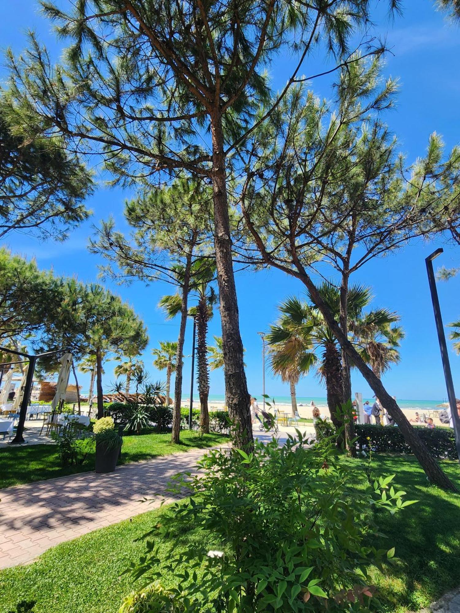 Seaside Bliss In Qerret Apartament